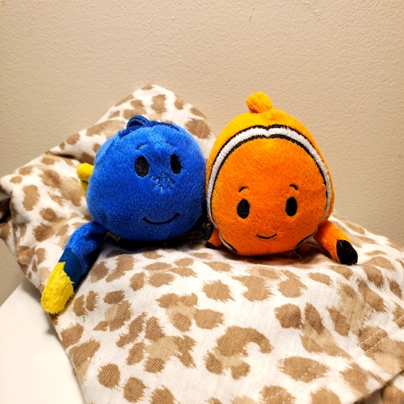 Finding Nemo and Dory Mini Itty Bittys Plushies - Picture 1 of 4